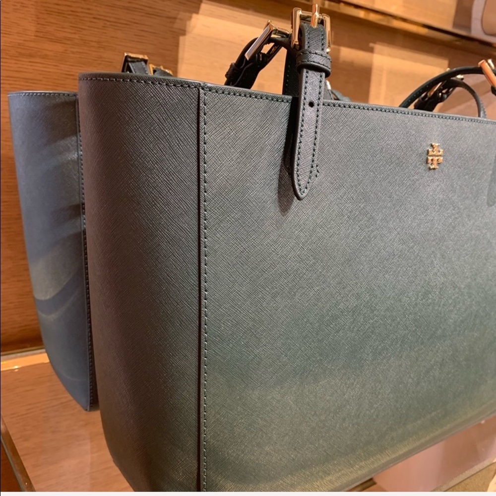 💚Tory Burch Emerson Leather Buckle Tote💚 - Picture 7 of 8